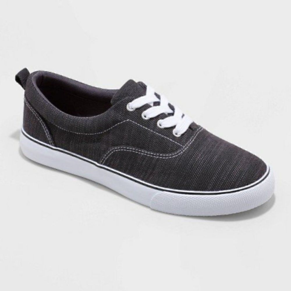Universal Thread Molly Sneaker Black